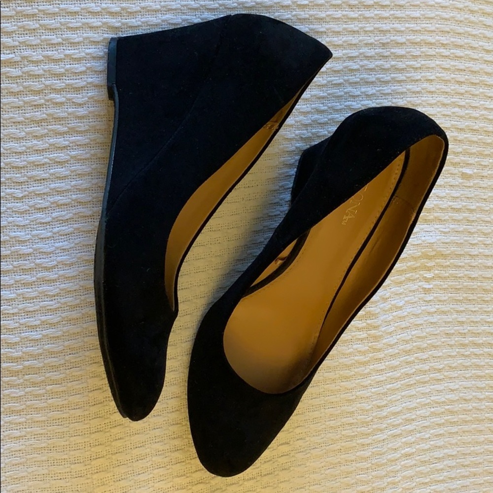 Merona Black Wedges